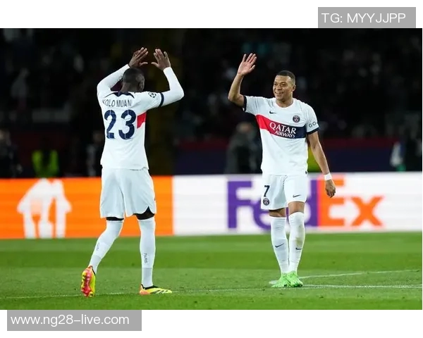 英超激战皇马狂胜巴黎圣日耳曼6比2乌龙球瞬间点燃全场激情集锦回顾