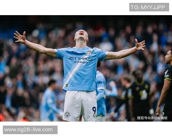 中超经典对决曼城与曼联战成平局乌龙球成比赛转折点引发热议