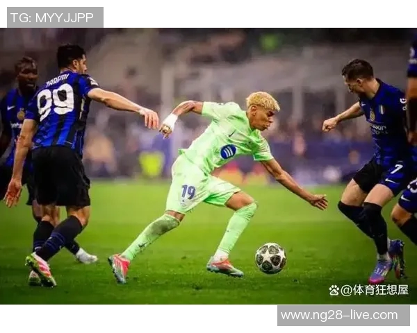 意甲焦点战里昂绝杀巴萨补时进球引发争议判罚全场沸腾