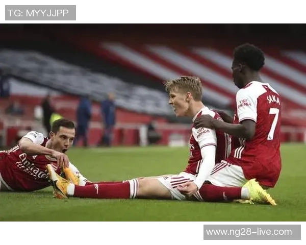 友谊赛精彩回顾曼城与切尔西战成平局乌龙球成比赛转折点分析