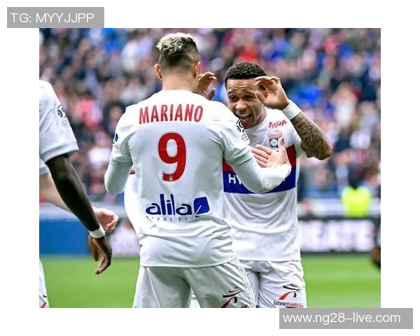 中超波尔图大胜里昂6比2全场沸腾瞬间引发热议分析